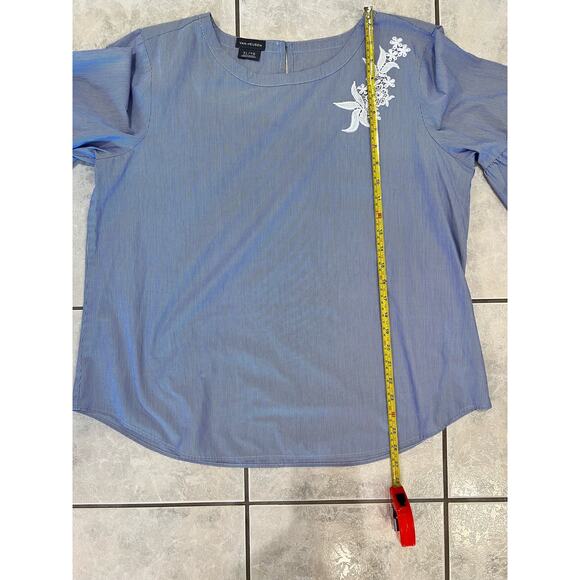 Van Heusen Women's Blue White Stripe Bell Sleeve Embroidered Size XL Top - Picture 7 of 7